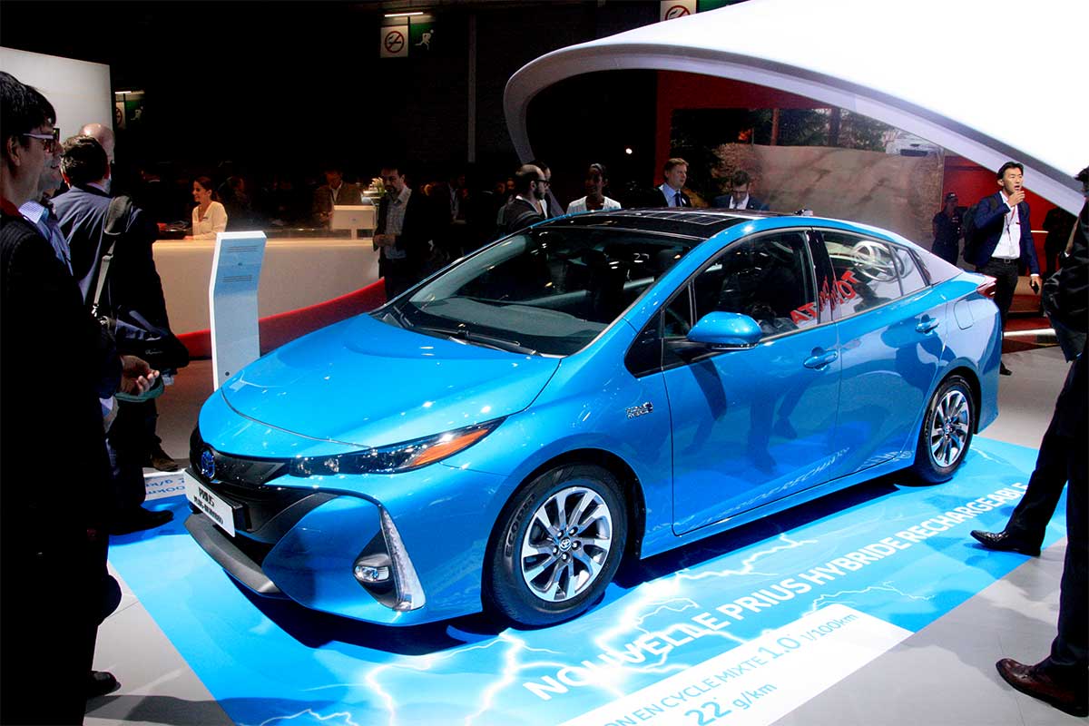 La Toyota Prius Hybride Rechargeable Branche Le Mondial De Lautomobile