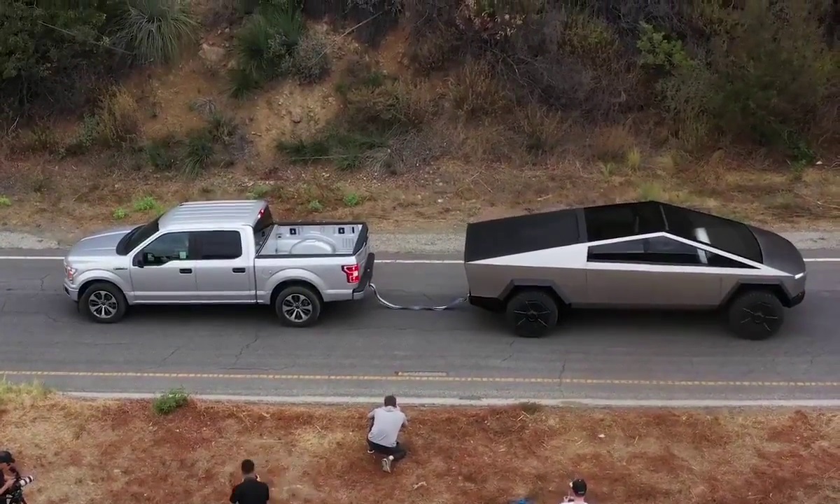 Tesla Cybertruck Vs Ford F 150 La Bataille Des Pick Up Ne Fait Que