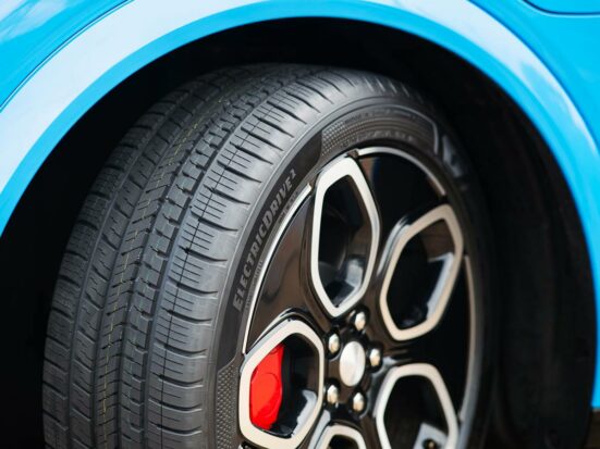 Goodyear Lance Un Nouveau Pneu Durable Et Performant Pour V Hicules