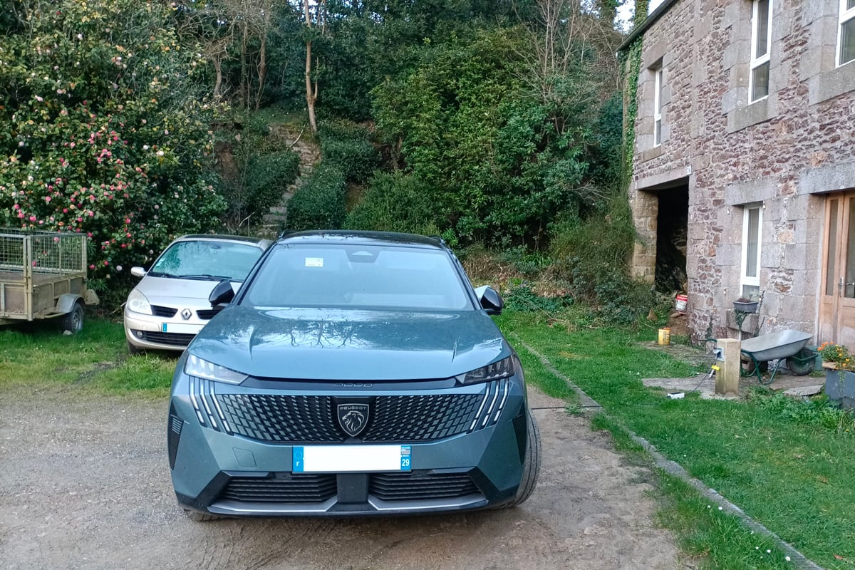 Le Peugeot e-5008 de Michel