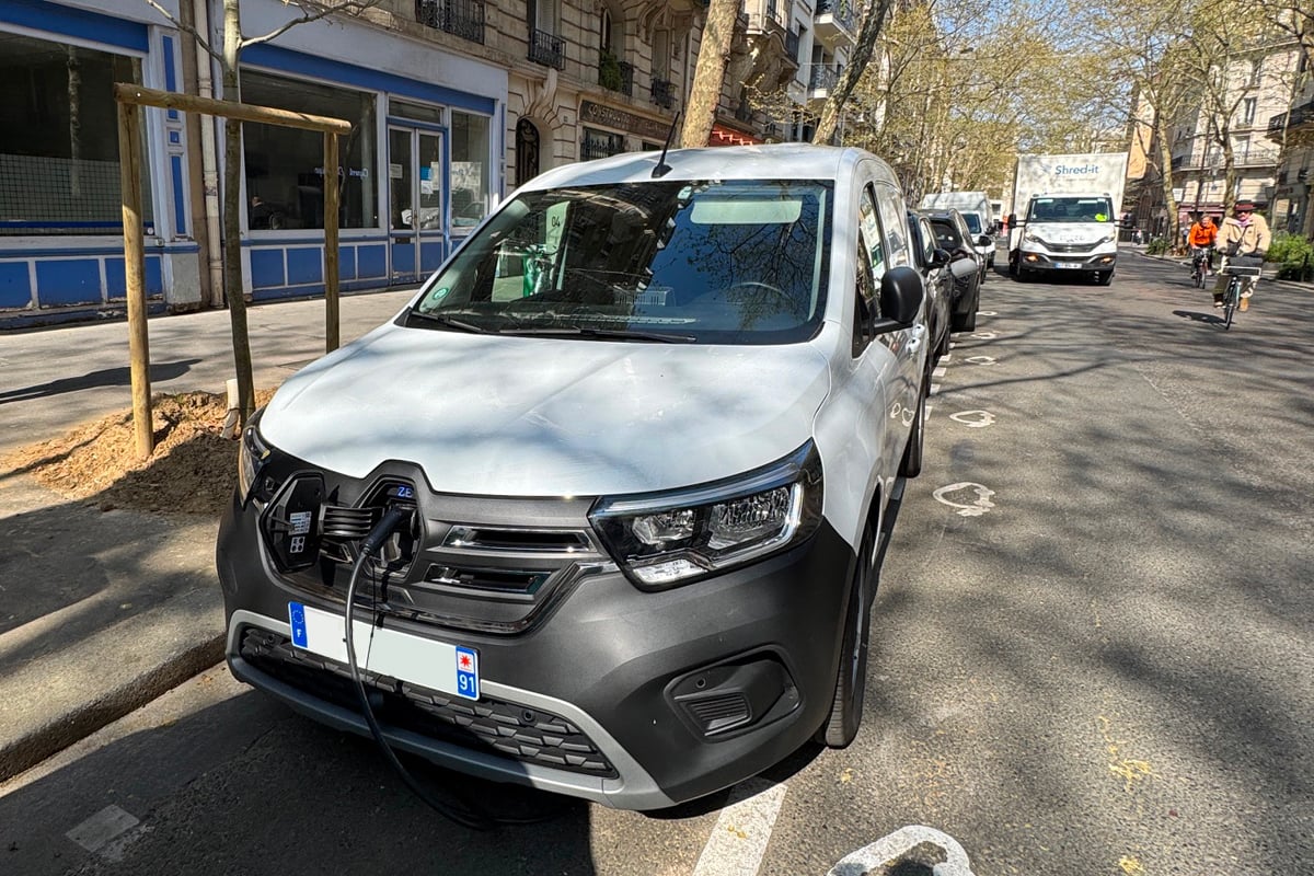Le Renault Kangoo E-Tech de Hervé en recharge