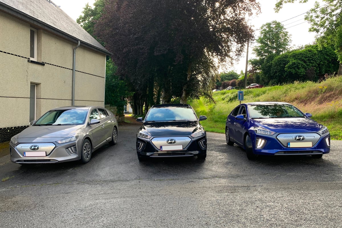 Les 3 Hyundai Ioniq 38 kWh autour de Pierre