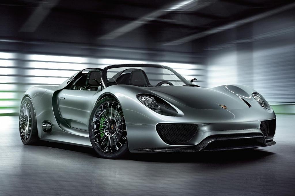 Porsche 918 Spyder : la supercar hybride rechargeable allemande