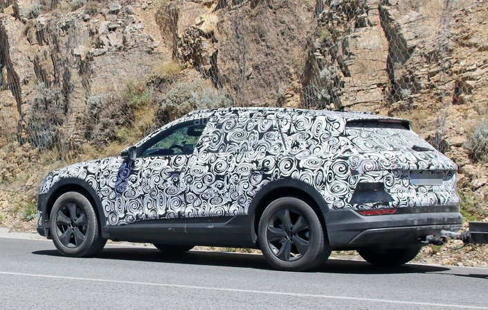 audi-etron-remorque-02