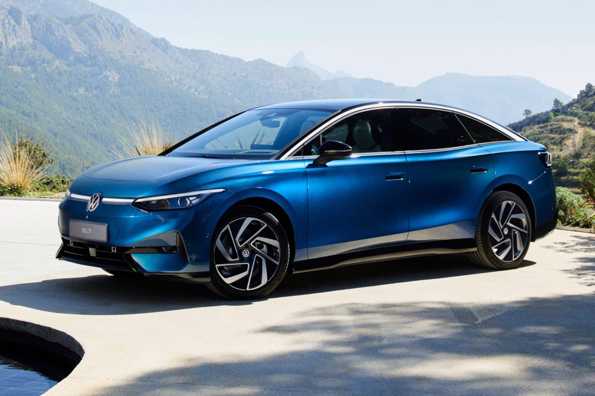 De série, l'ID.7 reçoit des jantes de 19 pouces