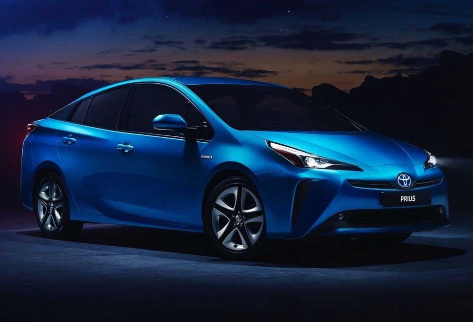 toyota-prius-restylee-01