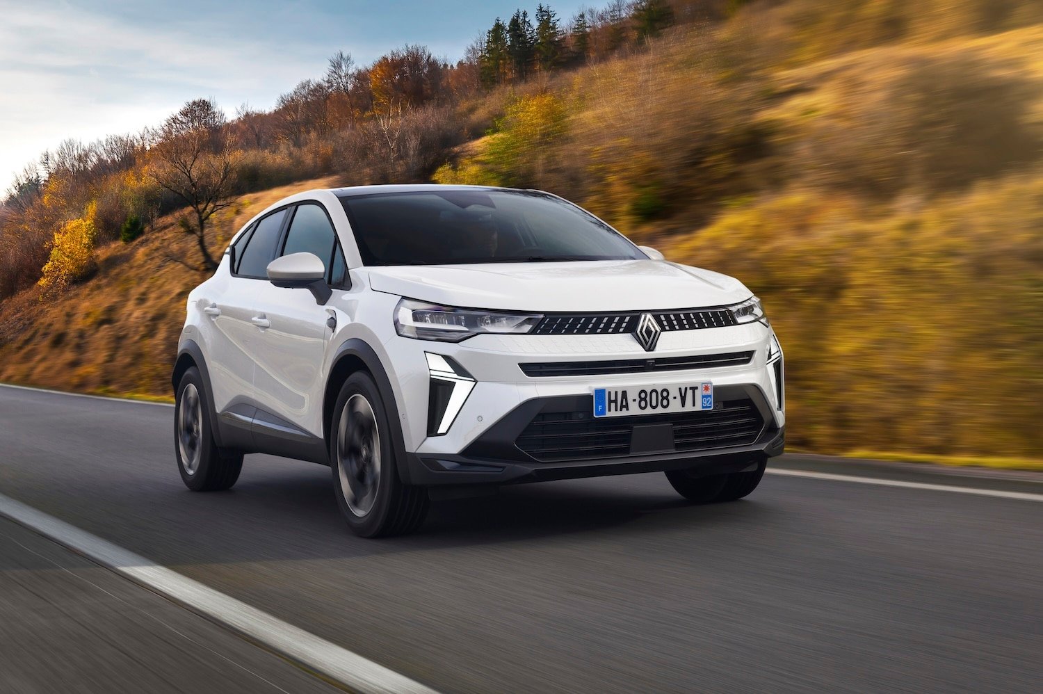 nouveau-renault-captur-hybride-2024-quels-prix-pour-la-version