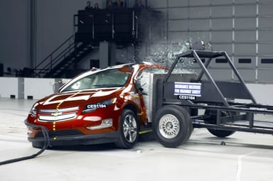 Crash test chevrolet volt incendie