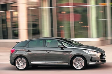 La Citroën DS5 hybride gris galéna de François Hollande