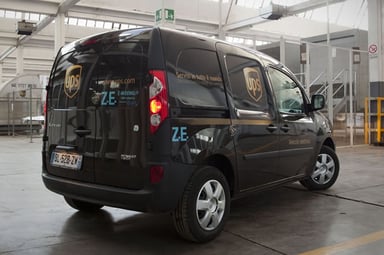 Un Renault Kangoo électrique utilisé par UPS pour ses livraisons.