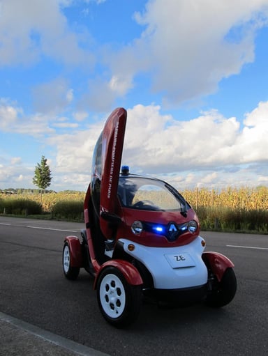 Renault Twizy des Pompiers de Paris : elle se remarque !