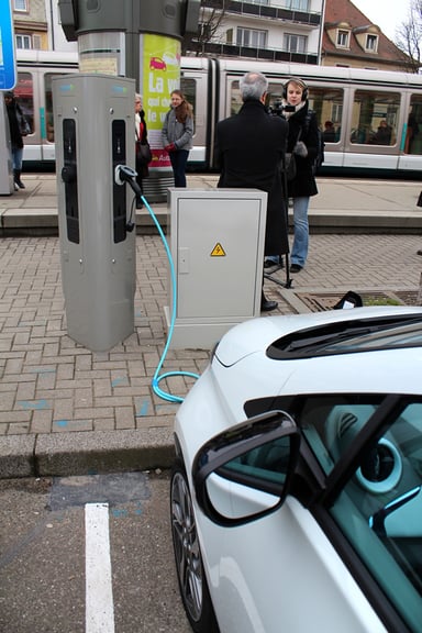 Le cordon de charge de la ZOE est assez court...