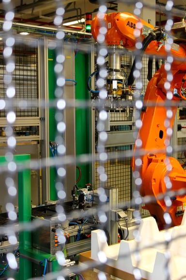 Le robot qui réalise l'assemblage des modules