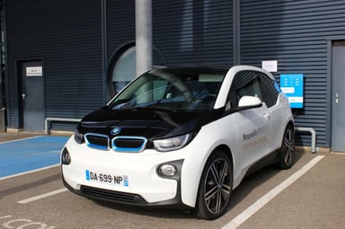 voiture-electrique-bmw