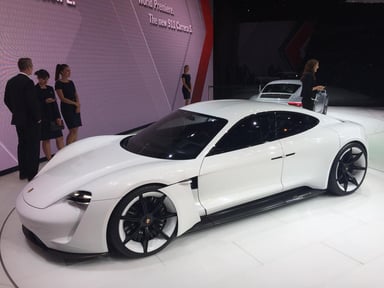 Est-ce que Porsche aura le courage de commercialiser la Mission E ?