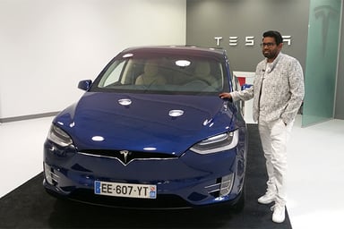 Eddy est le premier client français à recevoir son Model X