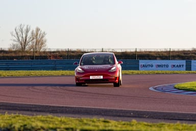 Essai piste Tesla Model 3