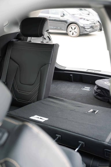 L'empattement du SUV e-JS4 : 2620 mm