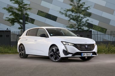 Peugeot e-308