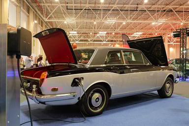 Rolls Corniche rétrofitée par l'équipe de Marc Areny