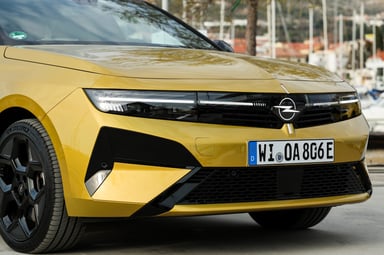 Un restylage assez discret pour l'Opel Astra PHEV