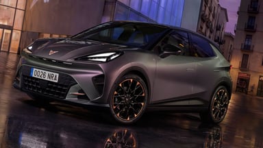 Cupra Raval électrique 2026 compacte urbaine 211 ch autonomie jusqu’à 444 km design LED jantes 19 pouces