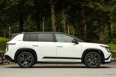 Un SUV de 4,87 m de long