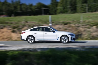 Essai - BMW i4 eDrive40 : les temps de recharge et de voyage de notre ...