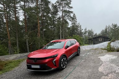 Le Renault Scenic électrique de David lors d'un roadtrip en Norvège