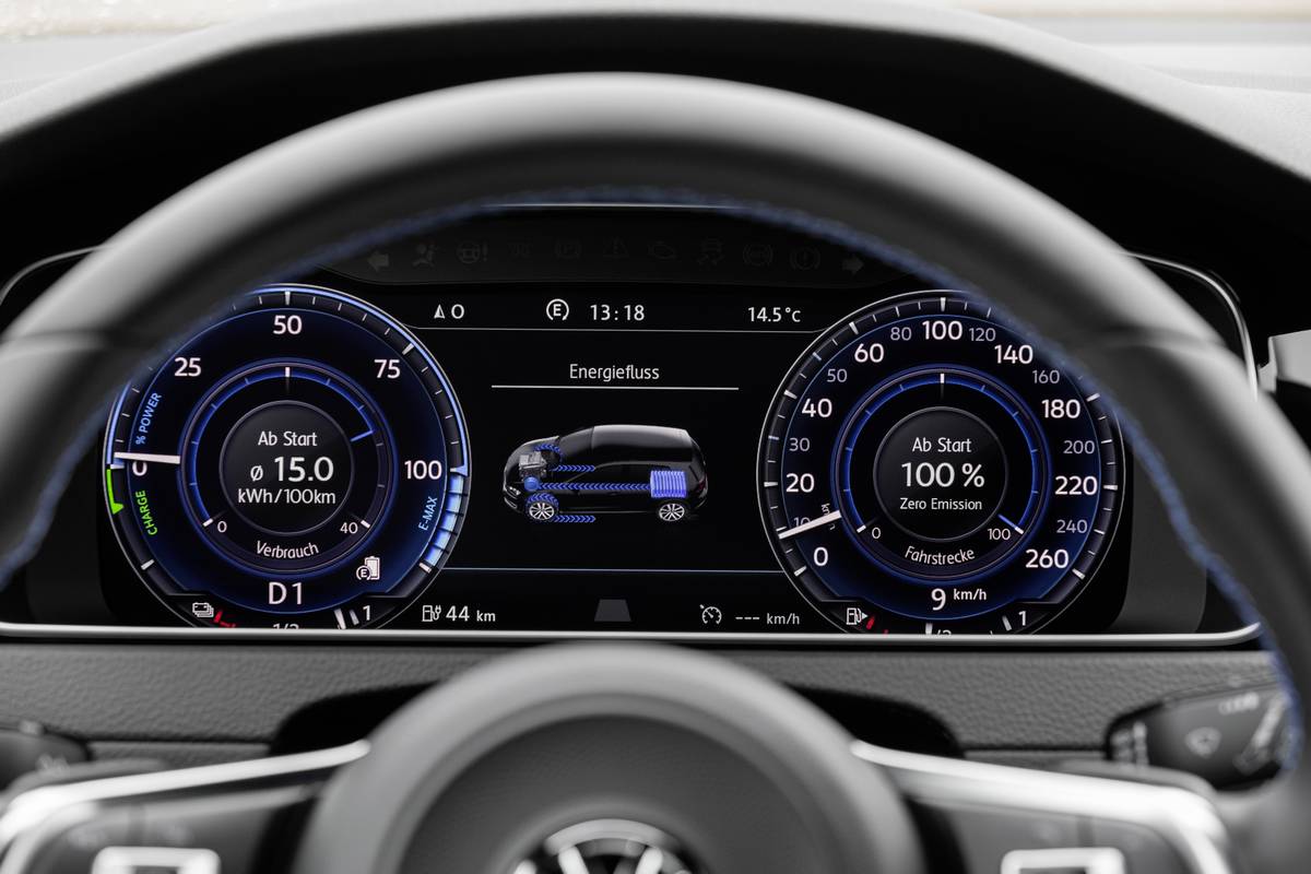 vw-golf-gte-2017-0021