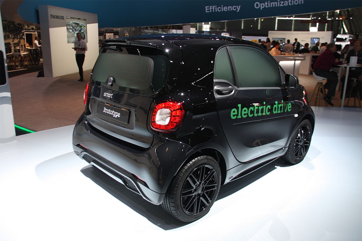 smart-fortwo-electric-2017-01