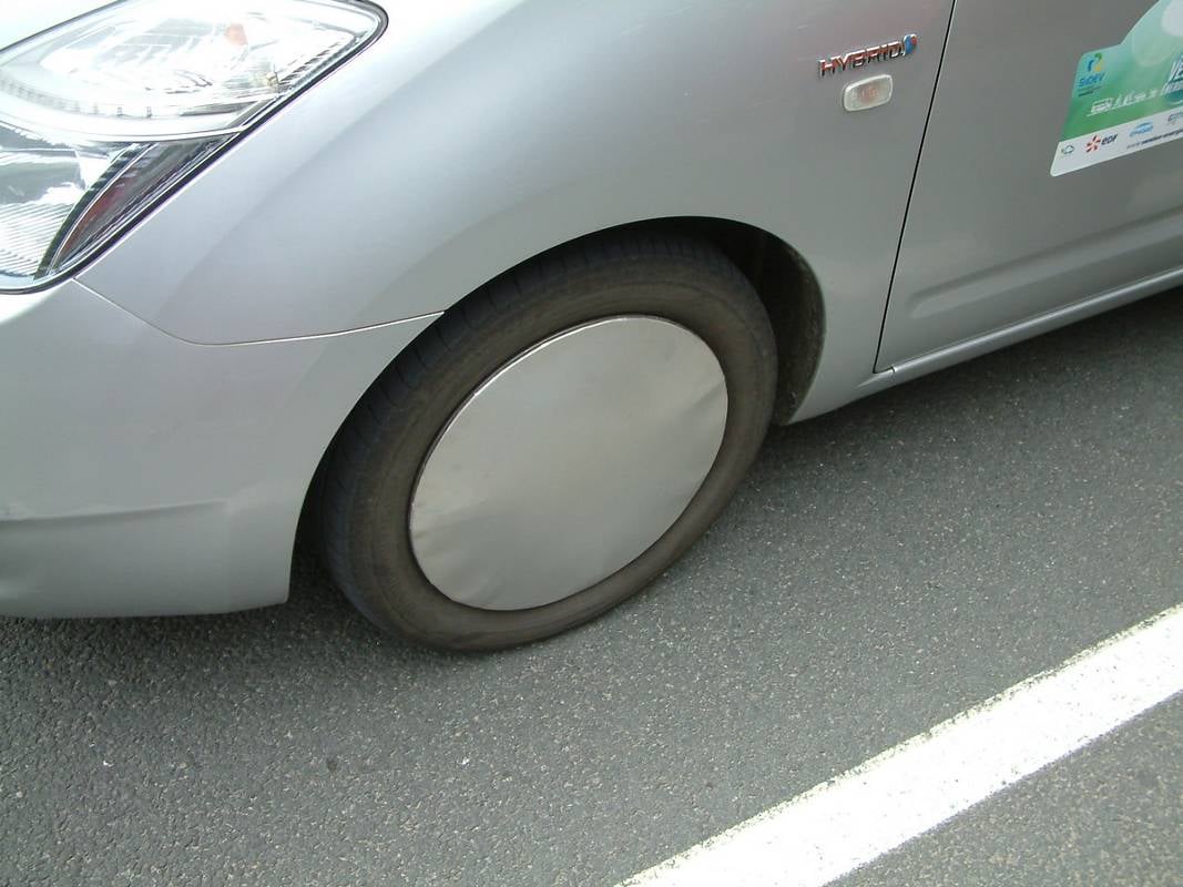 prius-2-hybride-rechargeable-0008