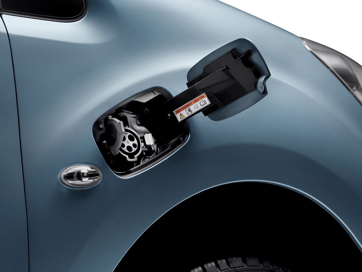 peugeot-partner-tepee-electric-0003