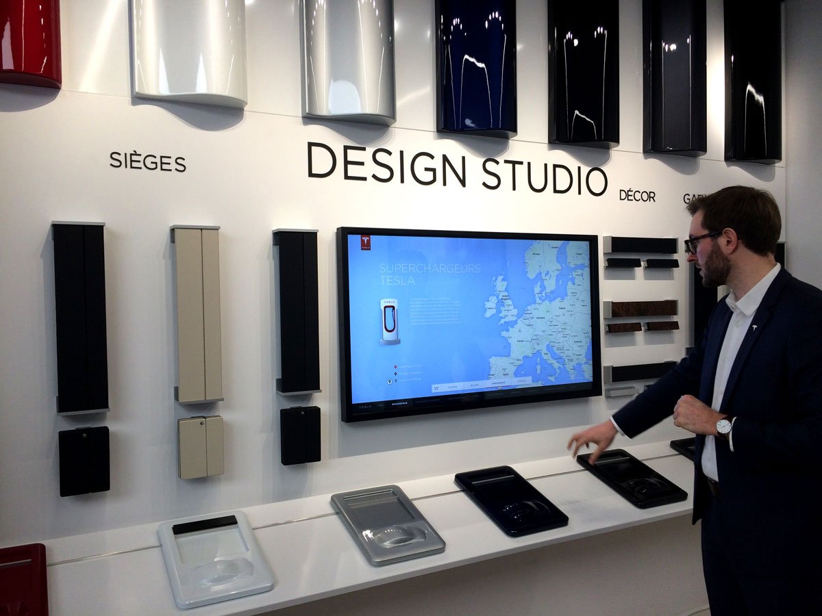 tesla-showroom-paris-02