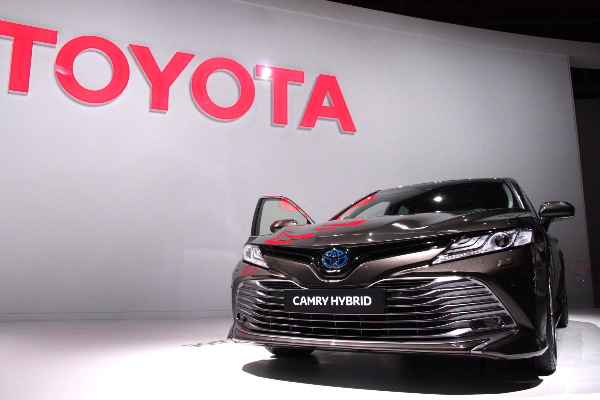 toyota-camry-1