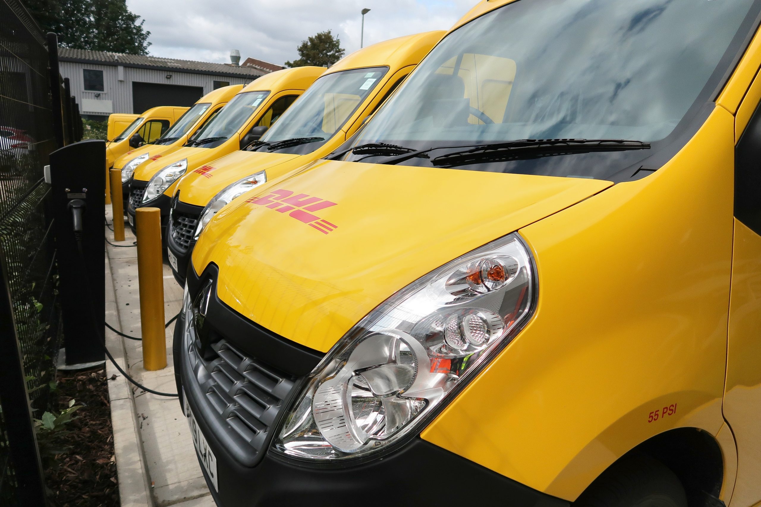 DHL Renault Master ZE (2)