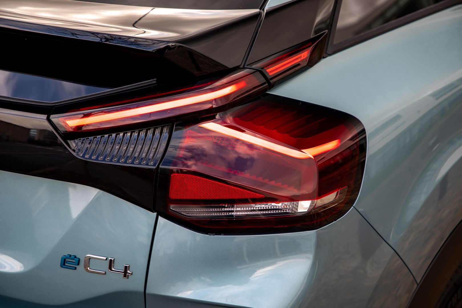 Citroën ë-C4 statique (4)_resultat