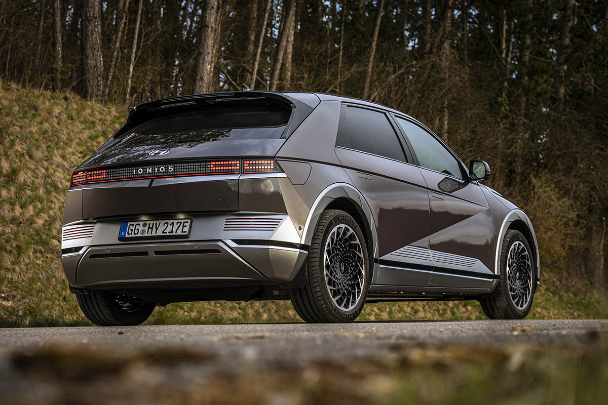 Hyundai Ioniq-5-ou-Kia-EV6-04