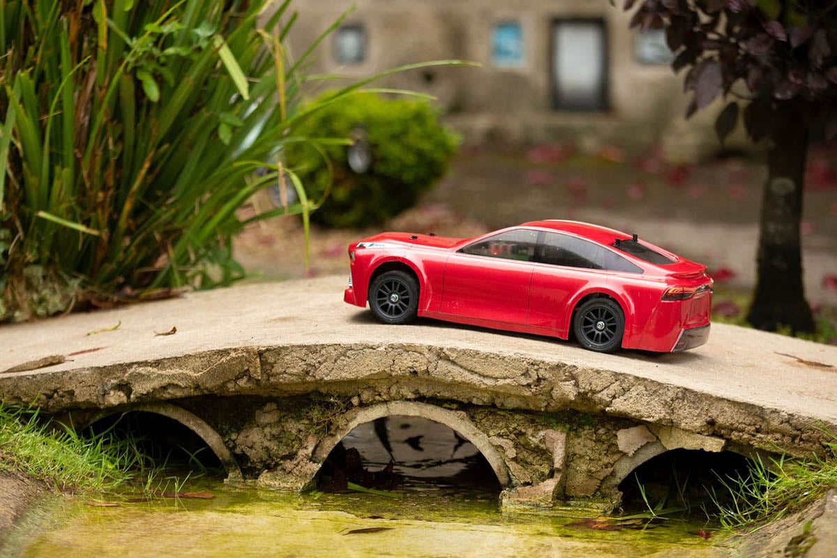 Toyota-Mini-Mirai-Hydrogene-01