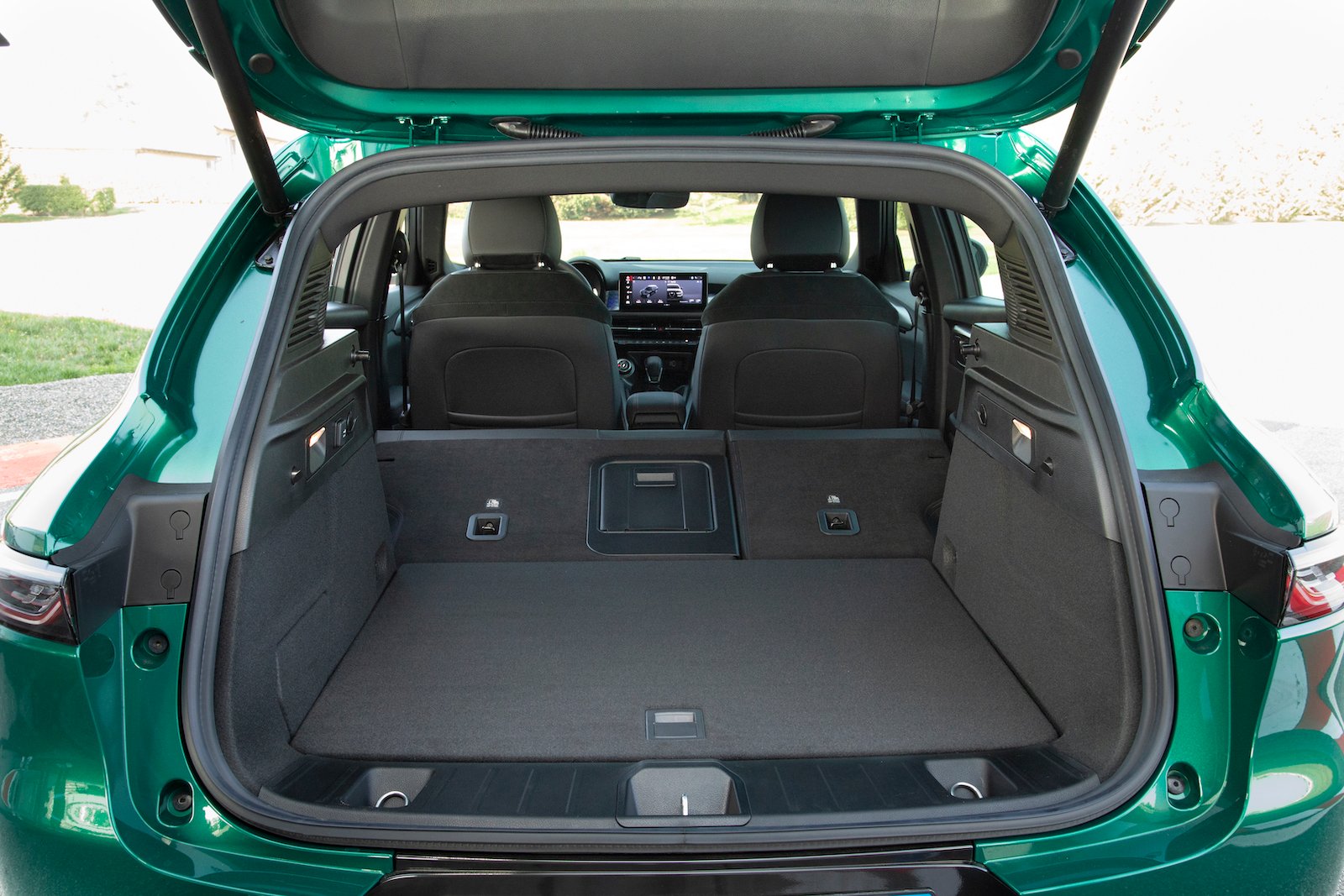 Alfa Romeo Tonale Plug-In Hybrid Q4 - Interior (12)