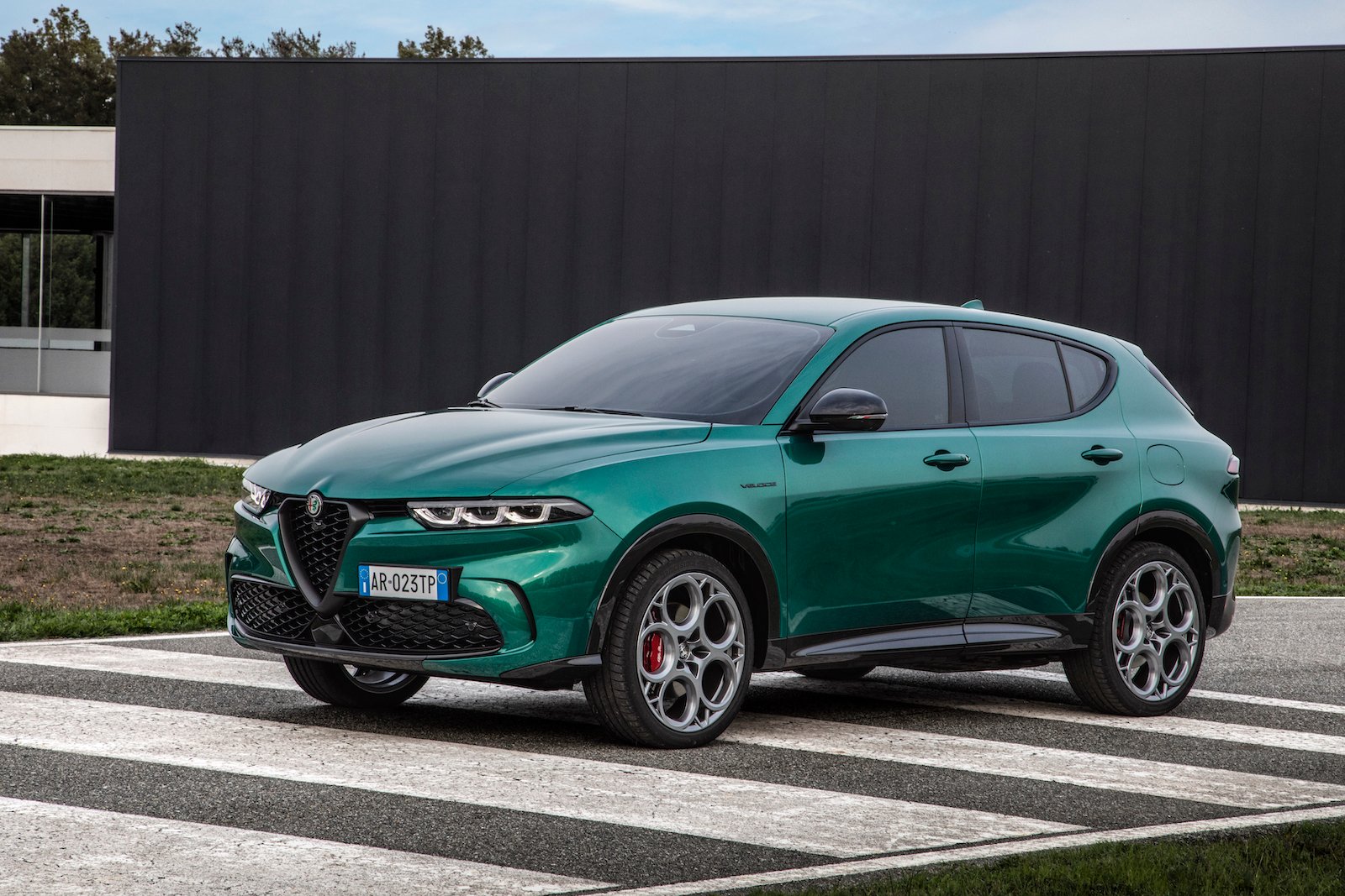 Alfa Romeo Tonale Plug-In Hybrid Q4 -Static (9)