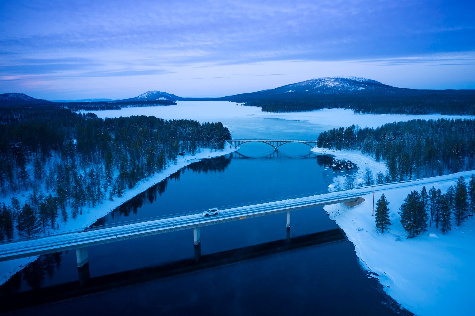 BMW iX5 Hydrogen in Arjeplog Feb 22