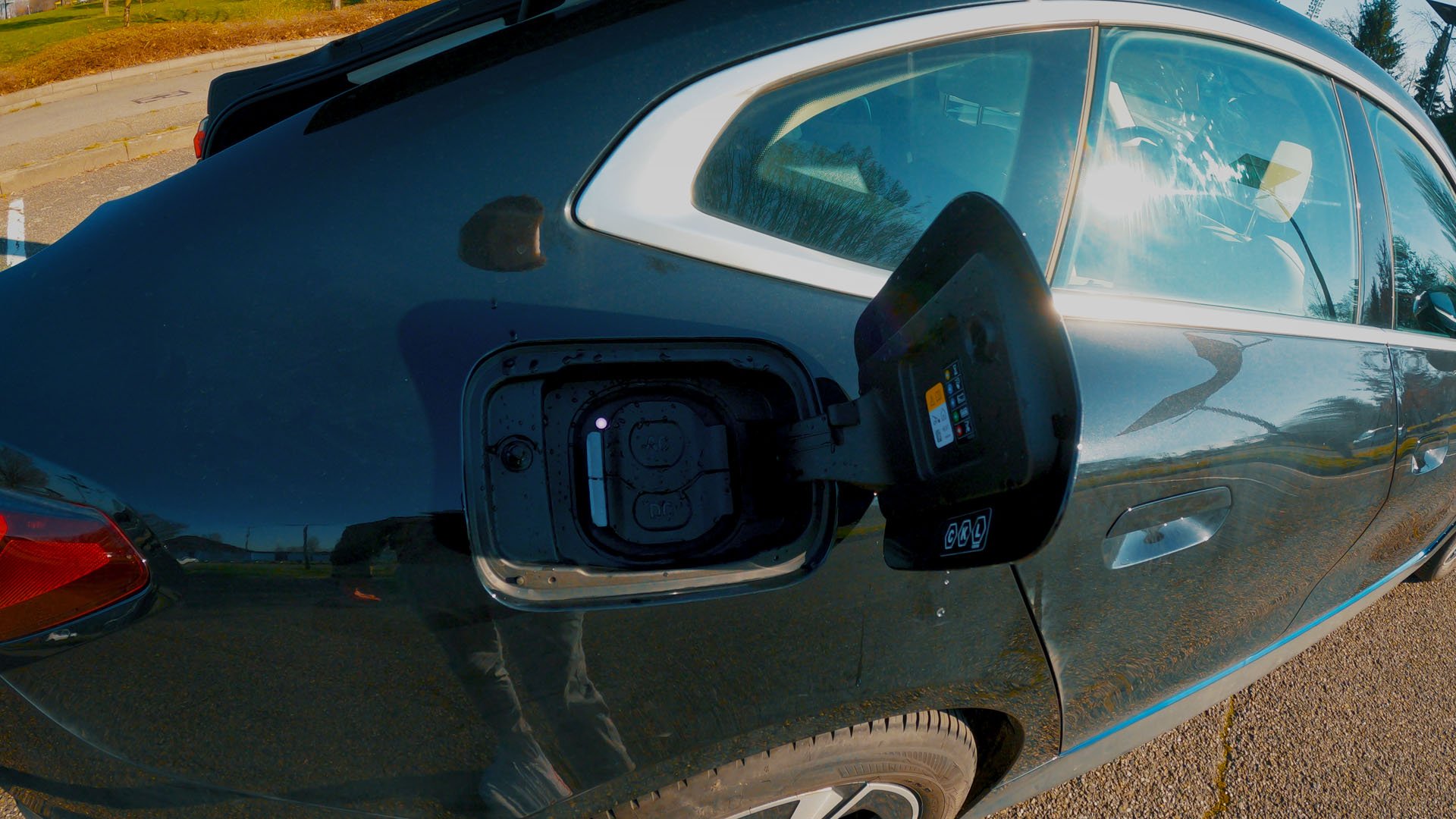 Photo.00_06_46_07.Still014