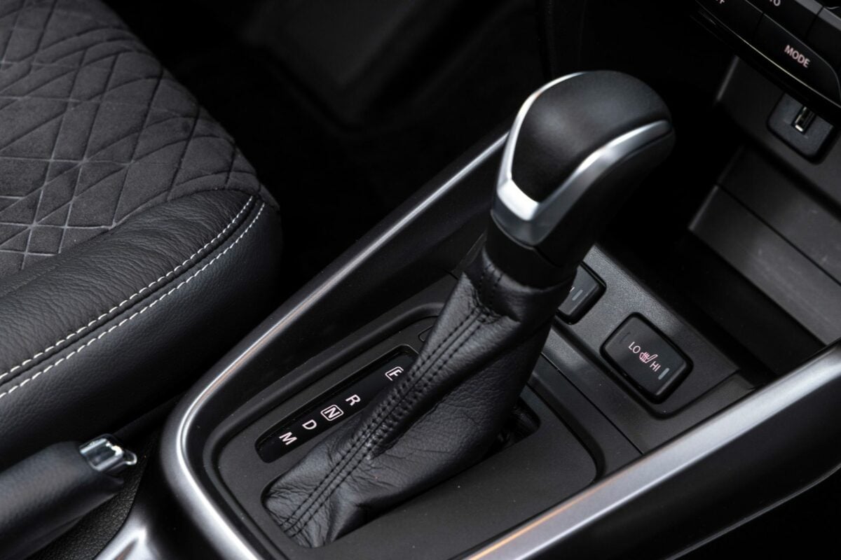 En 2 ou 4 roues motrices, le Vitara hybride embarque une boîte de vitesses automatique (AGS6)