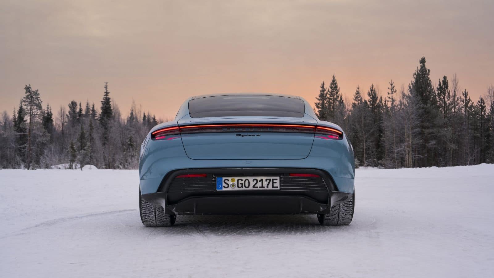 Essai-Porsche-Taycan-4-2025-laponie-neige-14
