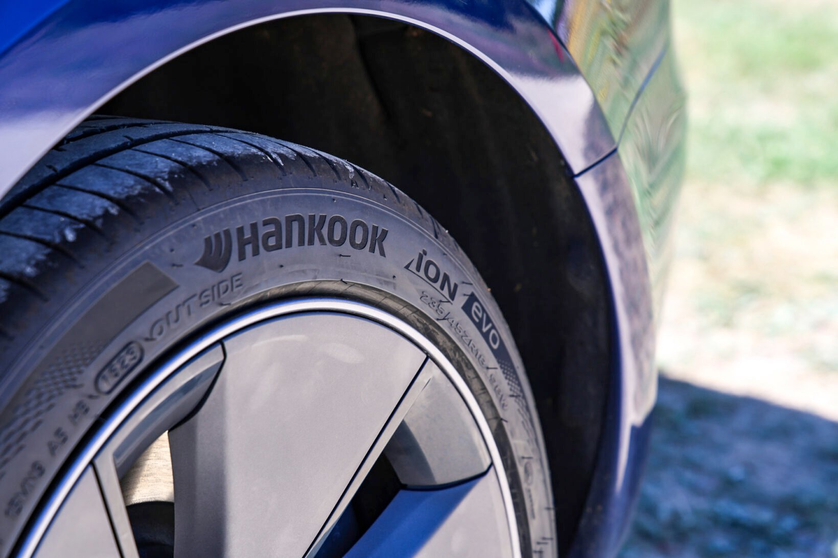 Hankook iON evo
