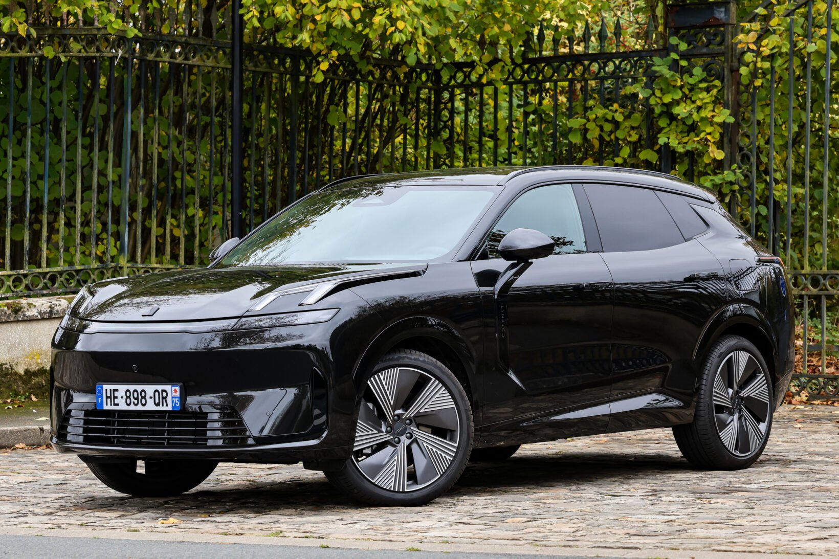 Lynk & Co 08 : ESSAI du SUV hybride rechargeable chinois