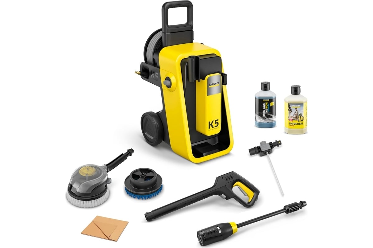 Kit Kärcher K5 Comfort Premium avec brosses de lavage, lances, pistolet et détergents pour voiture