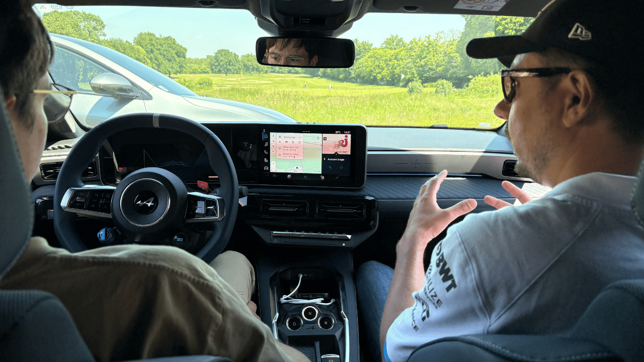 test routier avec expert salon national automobile electrique