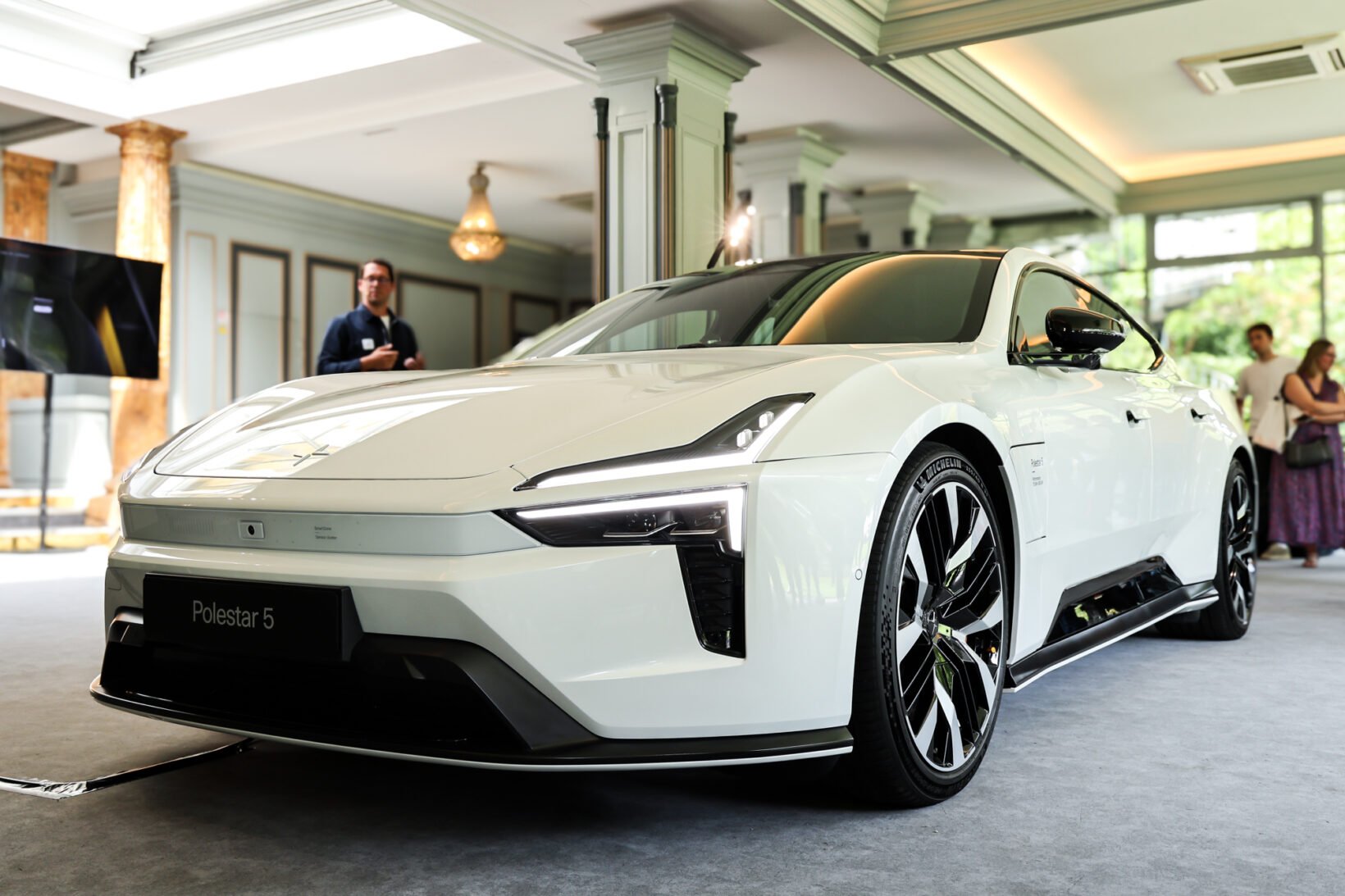 Statique Polestar 5 Performance
